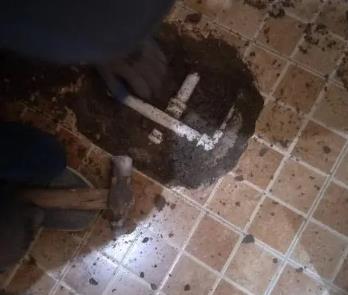 根河卫生间漏水维修公司为您分享下卫生间渗水如何处理及注意事项